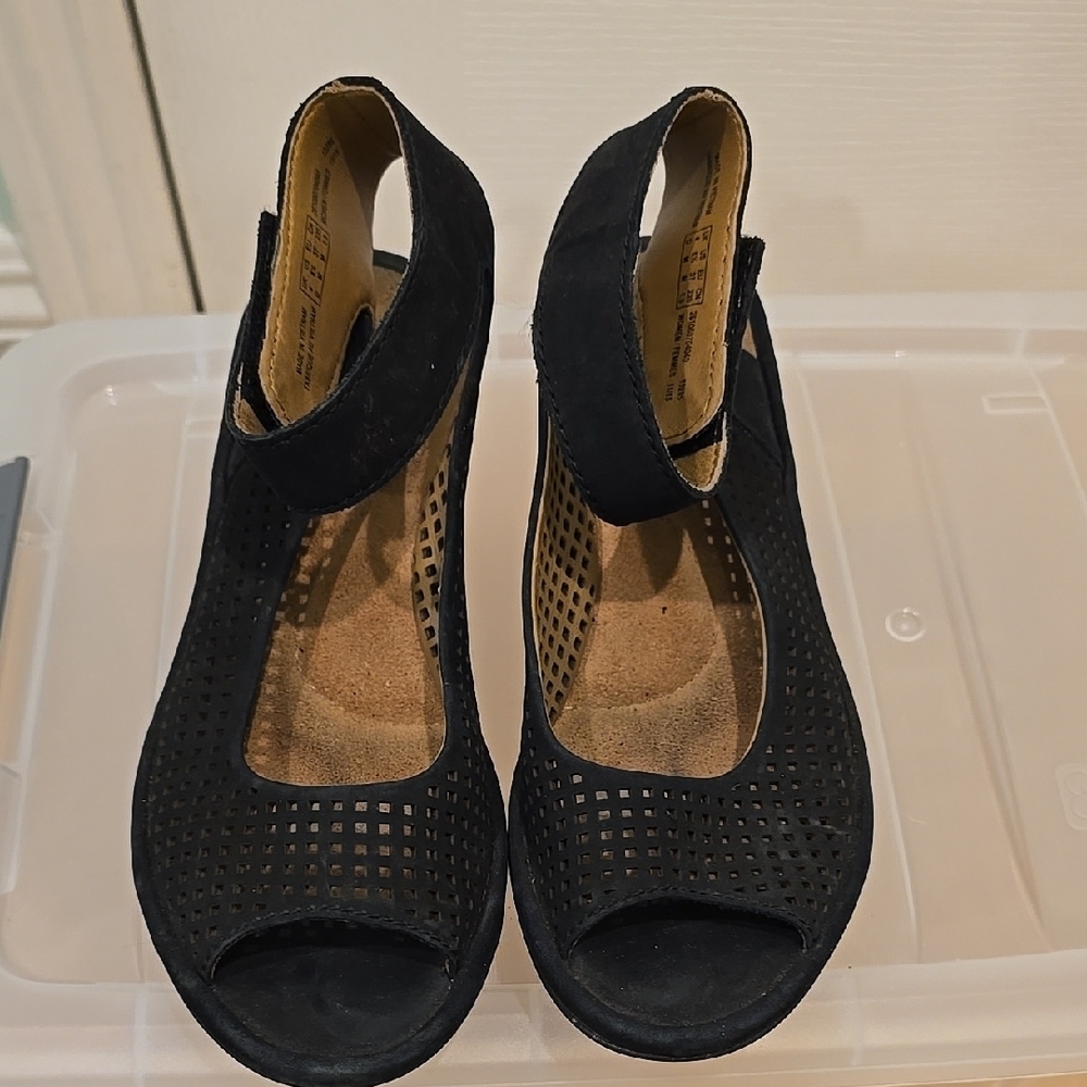 Clarks Black Wedge Sandals with Textured Upper